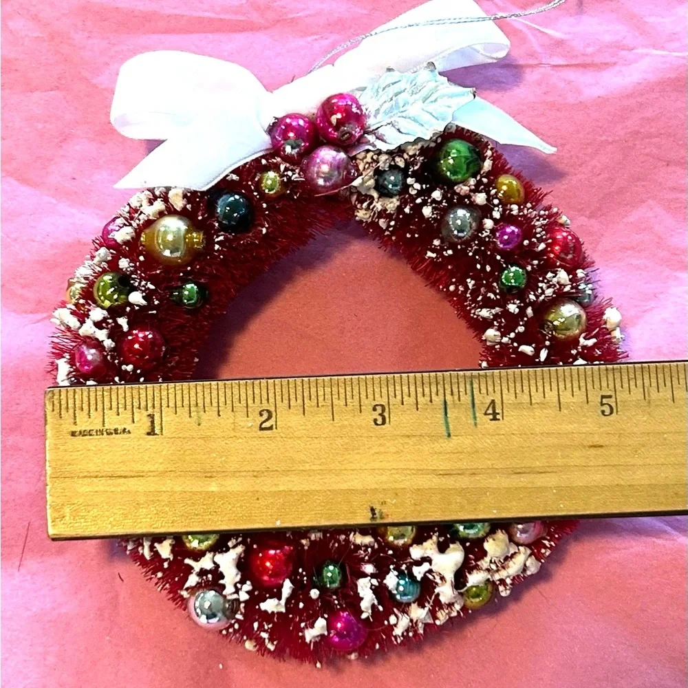 Vintage repurposed Festive Red Wreath Holiday Christmas Wreath - Picture 4 of 4